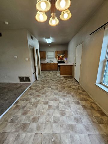 114 Silver Fox, Lacy Lakeview, TX 76705