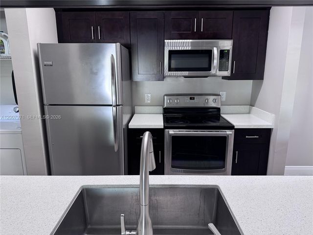 10420 SW 158th Ct 306, Miami, FL 33196