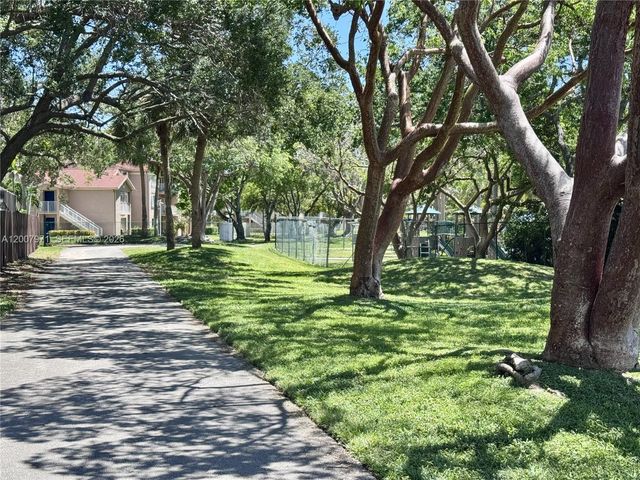 10420 SW 158th Ct 306, Miami, FL 33196