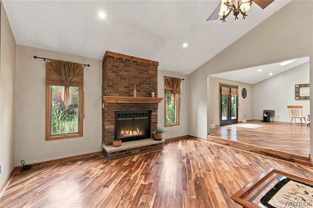 5866 Lakecrest Drive, Hamburg, NY 14085