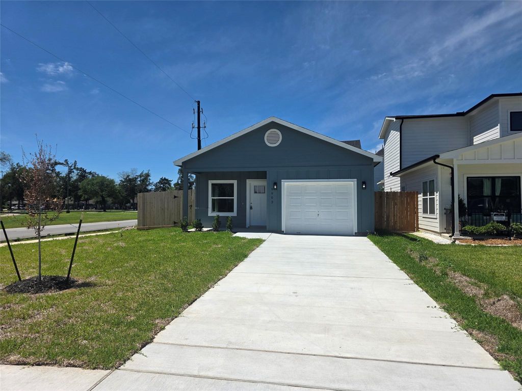 9903 Dipping Woods Street, Houston, TX 77076