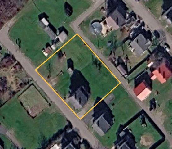 354 Maple St, North Union Twp, PA 15456