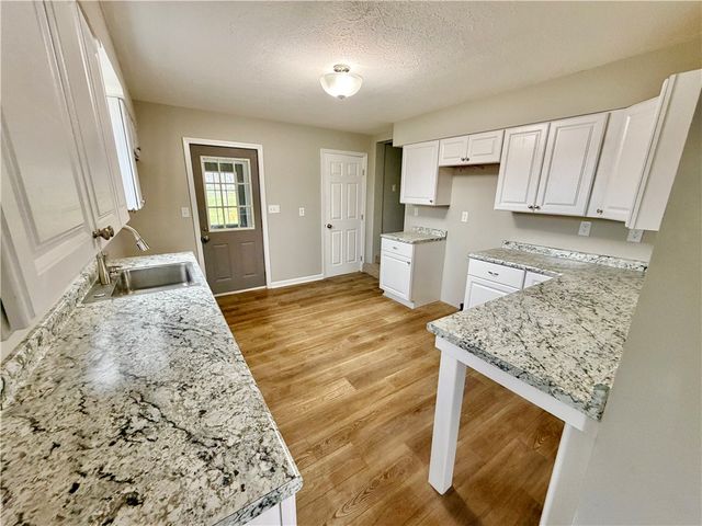 354 Maple St, North Union Twp, PA 15456