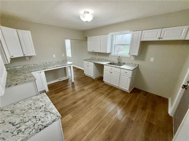 354 Maple St, North Union Twp, PA 15456