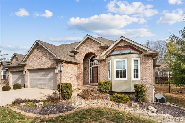 70 Ginger Creek Parkway, Glen Carbon, IL 62034