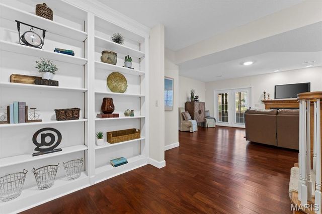 70 Ginger Creek Parkway, Glen Carbon, IL 62034