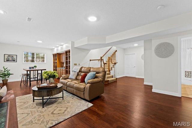 70 Ginger Creek Parkway, Glen Carbon, IL 62034