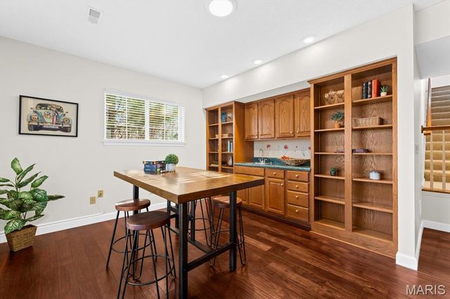 70 Ginger Creek Parkway, Glen Carbon, IL 62034