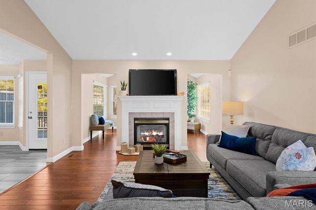 70 Ginger Creek Parkway, Glen Carbon, IL 62034