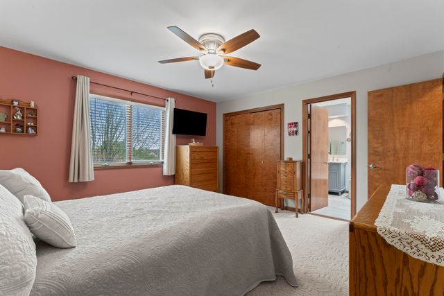 4924 Pheasant Court, Schererville, IN 46375