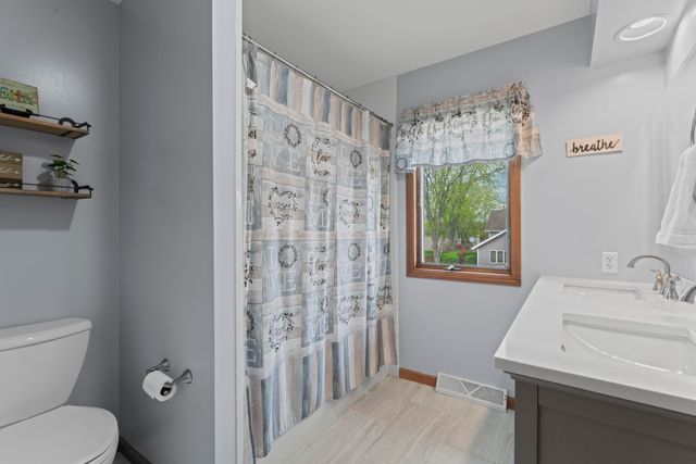 4924 Pheasant Court, Schererville, IN 46375