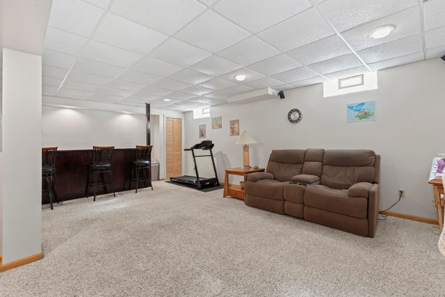 4924 Pheasant Court, Schererville, IN 46375