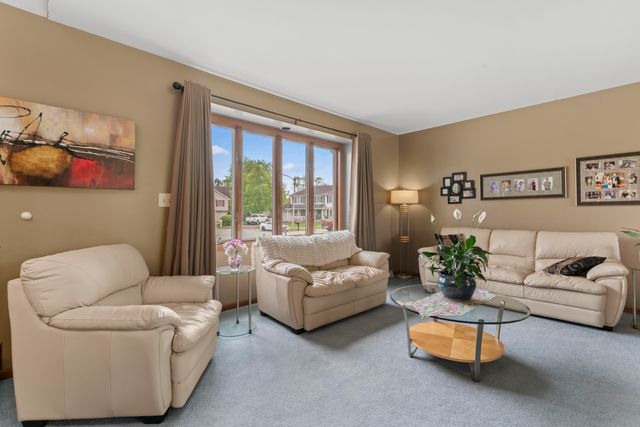 4924 Pheasant Court, Schererville, IN 46375