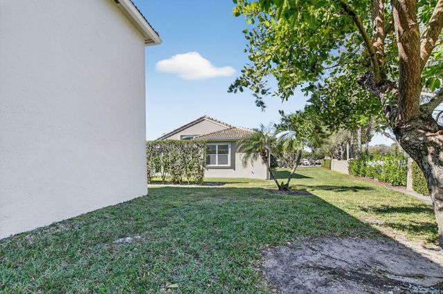 23429 Rakelle Circle, Boca Raton, FL 33433
