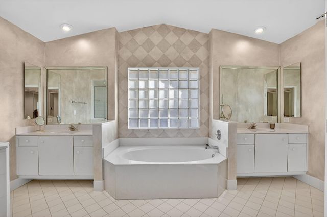 23429 Rakelle Circle, Boca Raton, FL 33433