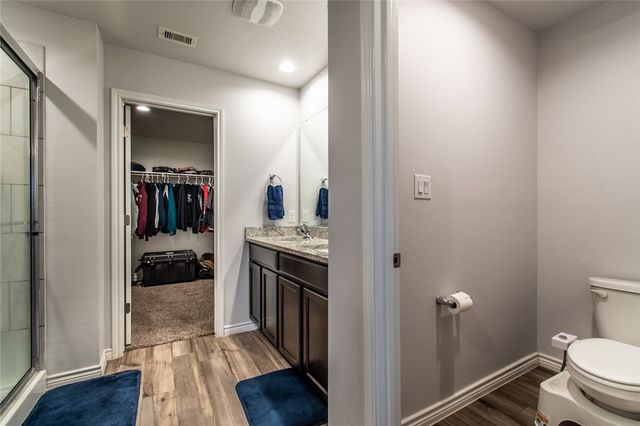 1241 Carnaby St, Corpus Christi, TX 78415