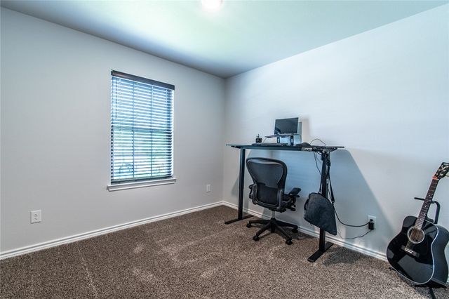1241 Carnaby St, Corpus Christi, TX 78415