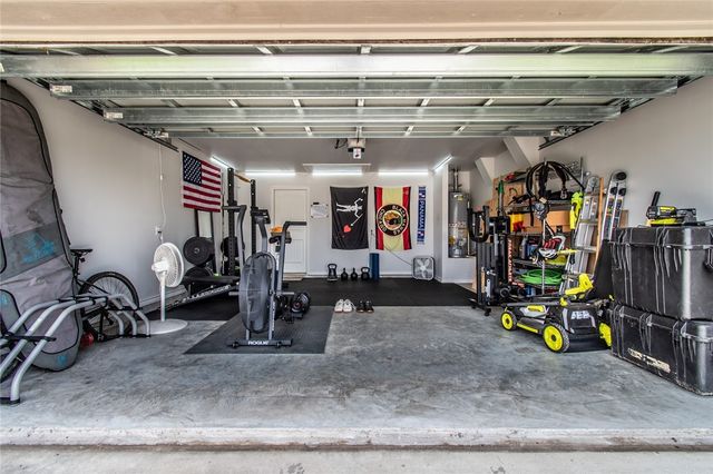 1241 Carnaby St, Corpus Christi, TX 78415
