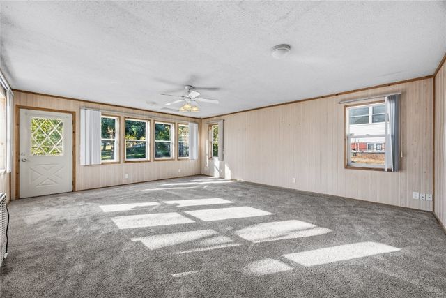 3212 Southland Street SW, Cedar Rapids, IA 52404