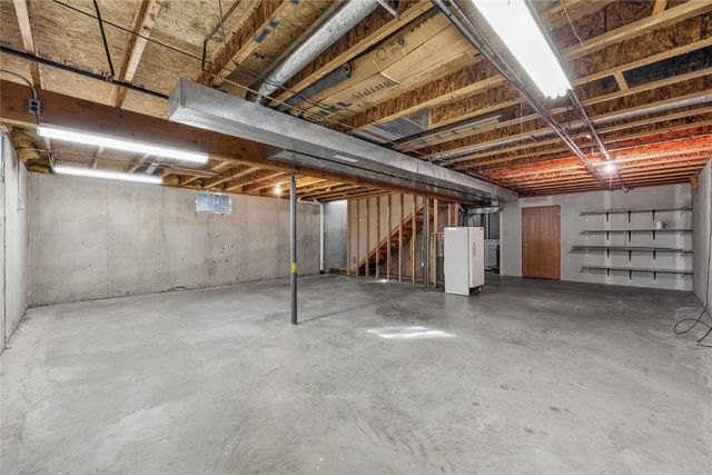 3212 Southland Street SW, Cedar Rapids, IA 52404