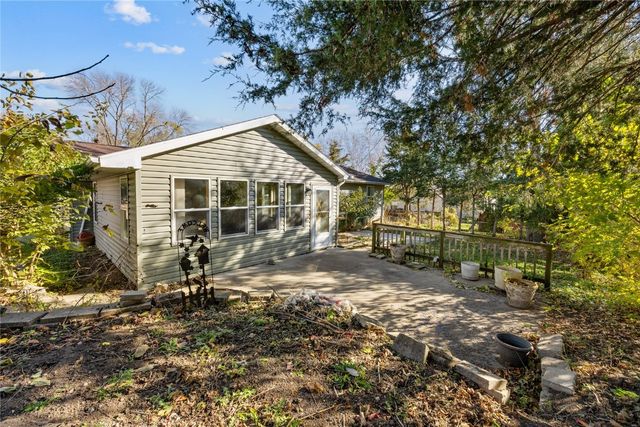 3212 Southland Street SW, Cedar Rapids, IA 52404