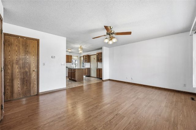 3212 Southland Street SW, Cedar Rapids, IA 52404