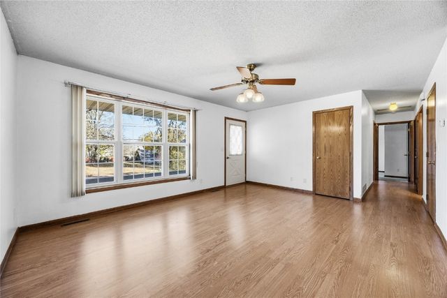 3212 Southland Street SW, Cedar Rapids, IA 52404