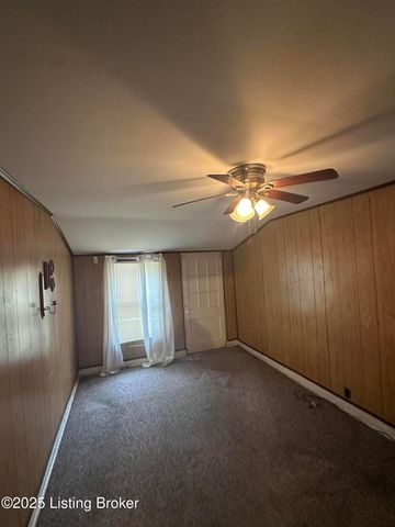 1027 Lampton St, Louisville, KY 40204