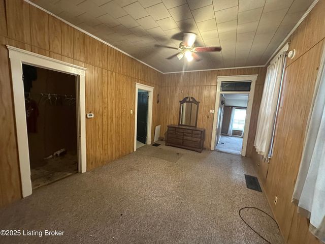 1027 Lampton St, Louisville, KY 40204