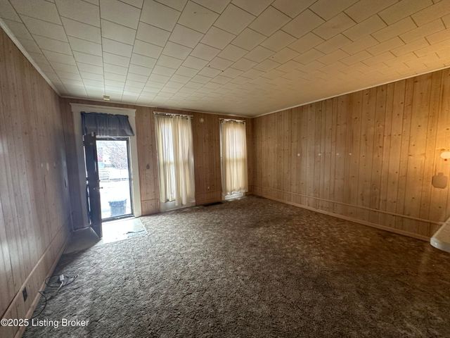 1027 Lampton St, Louisville, KY 40204