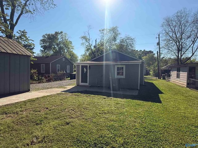 2614 Huntsville Street NW, Huntsville, AL 35811