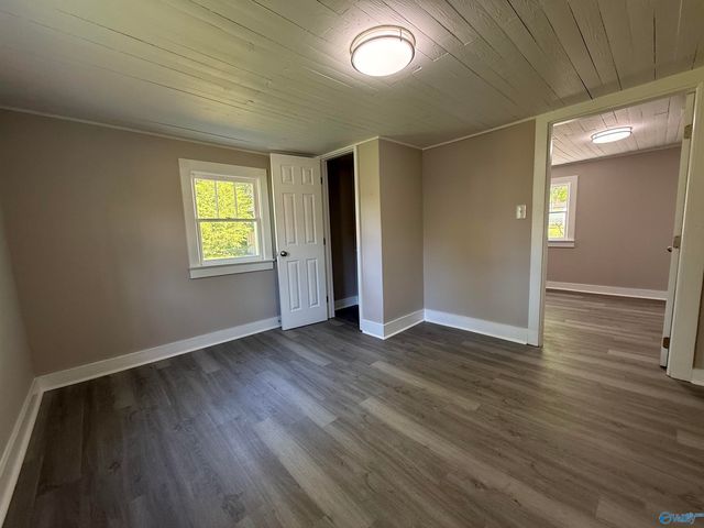 2614 Huntsville Street NW, Huntsville, AL 35811