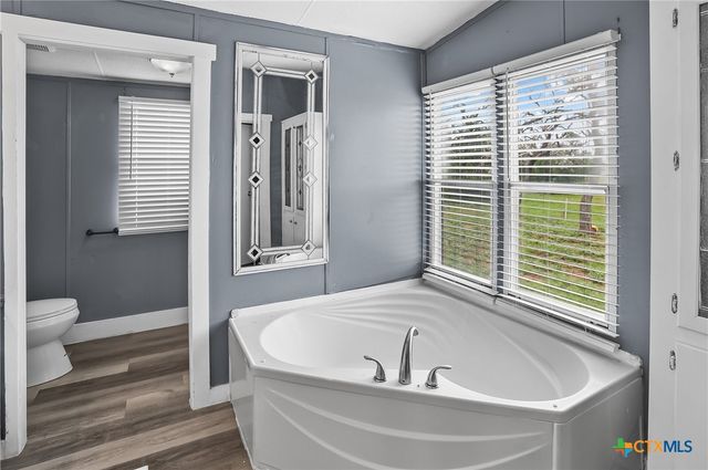 154 Oak Lawn Drive, Bandera, TX 78003