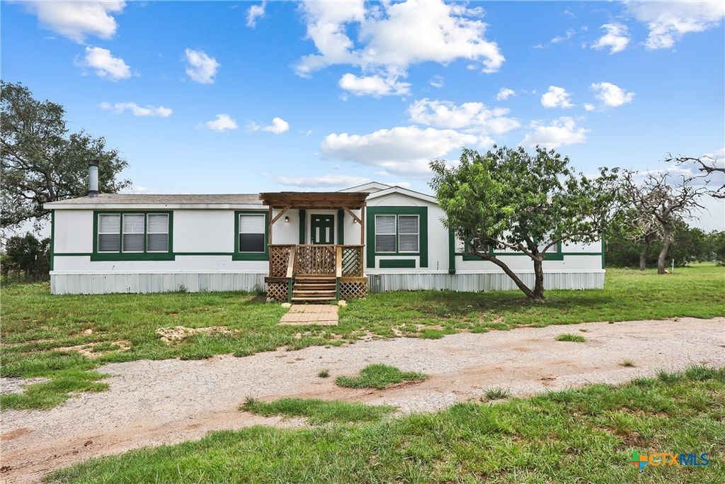 154 Oak Lawn Drive, Bandera, TX 78003