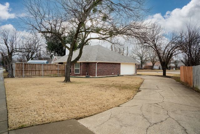 2113 Garner Court, Rowlett, TX 75088