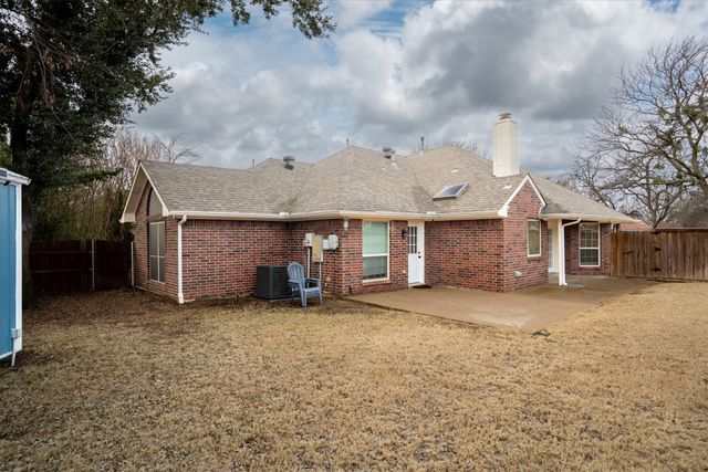 2113 Garner Court, Rowlett, TX 75088