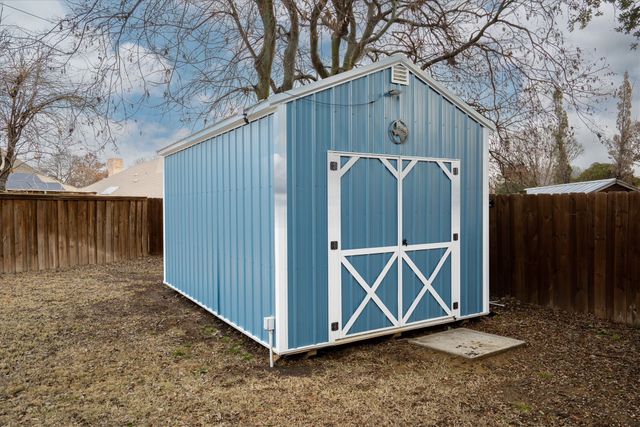 2113 Garner Court, Rowlett, TX 75088