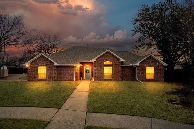 2113 Garner Court, Rowlett, TX 75088