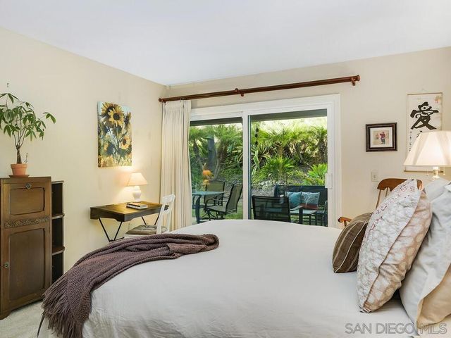 7301 Calle De Fuentes, Carlsbad, CA 92009