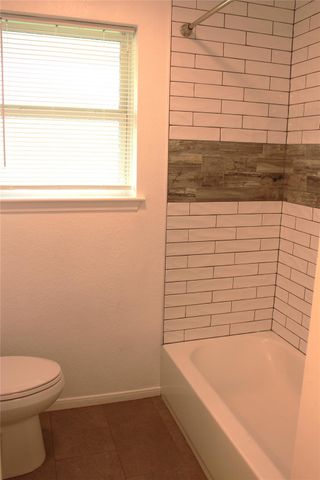 1802 Sleepy Creek Way, Pearland, TX 77581