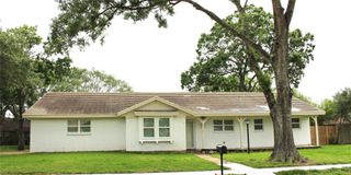 1802 Sleepy Creek Way, Pearland, TX 77581
