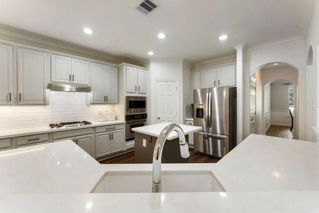 6643 Knollbridge Lane, Spring, TX 77379