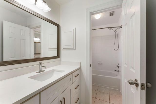 6643 Knollbridge Lane, Spring, TX 77379
