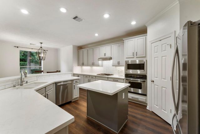6643 Knollbridge Lane, Spring, TX 77379
