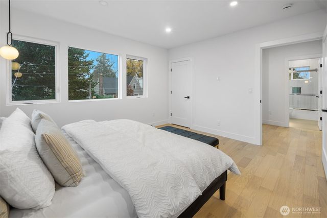 6014 35th Avenue NE, Seattle, WA 98115