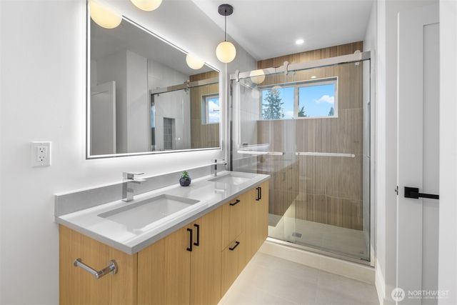 6014 35th Avenue NE, Seattle, WA 98115