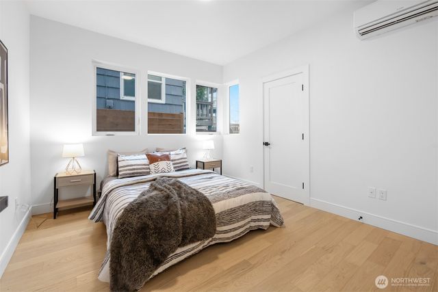 6014 35th Avenue NE, Seattle, WA 98115