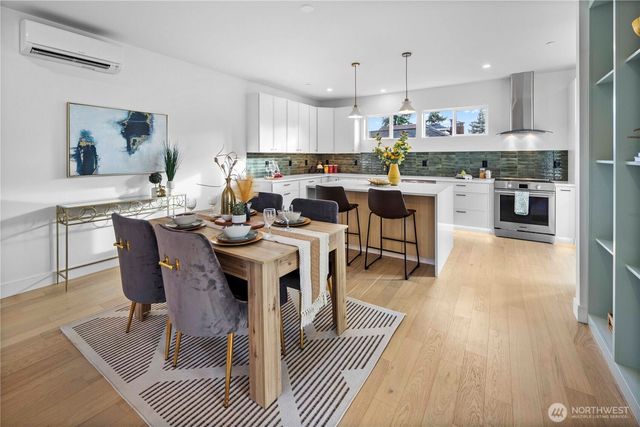 6014 35th Avenue NE, Seattle, WA 98115