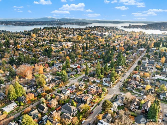 6014 35th Avenue NE, Seattle, WA 98115