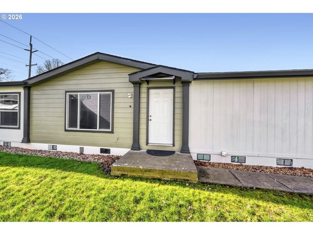 2431 N FREMONT St, Cornelius, OR 97113